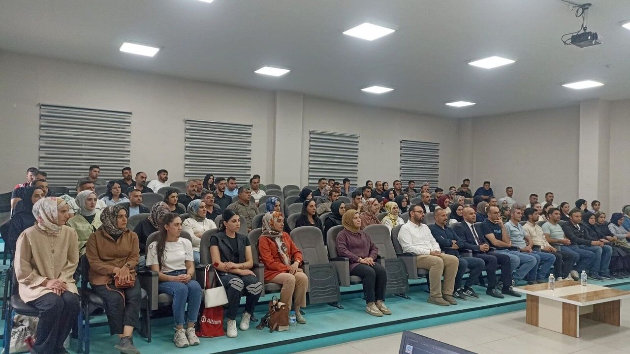 Ağrı’da okullarda görev yapan 100 bahçe görevlisine eğitim verildi – Doğubayazıt Gazetesi
