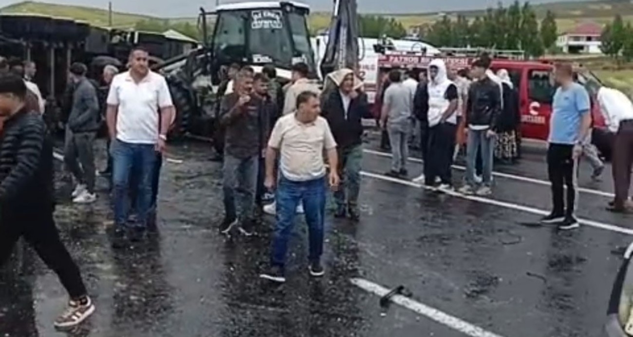 Patnos’ta zincirleme kaza: 1 ölü, 1’i ağır 4 yaralı İhlas Haber Ajansı – İhlas Haber Ajansı