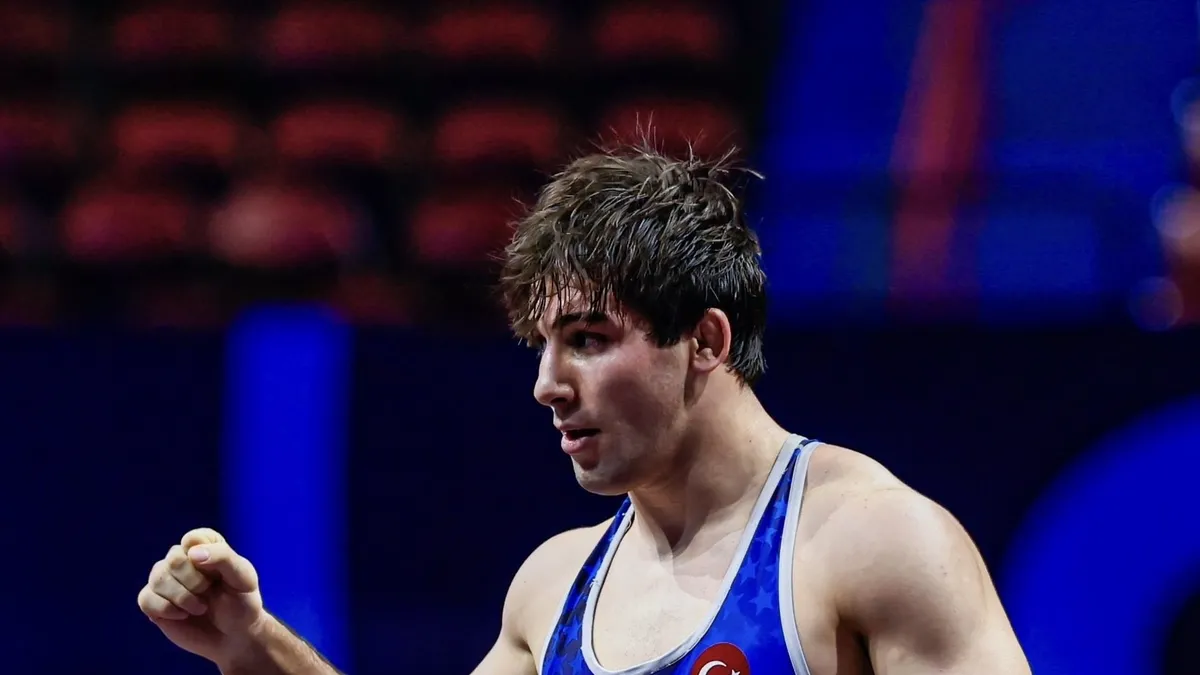 Milli sporcumuz Ahmet Yağan güreşte dünya ikincisi oldu! – A Spor