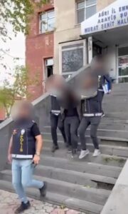 Ağrı’da 20 yıl 10 ay hapis cezasıyla aranan hükümlü yakalandı İhlas Haber Ajansı – İhlas Haber Ajansı
