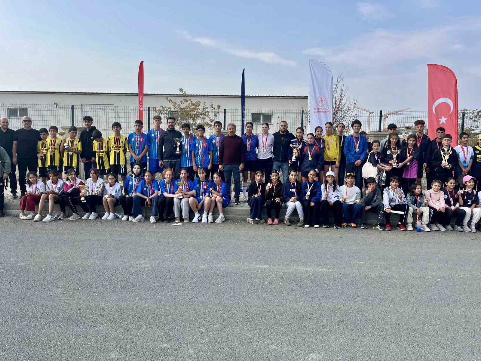 Ağrı’da okul sporları kros müsabakaları tamamlandı İhlas Haber Ajansı – İhlas Haber Ajansı