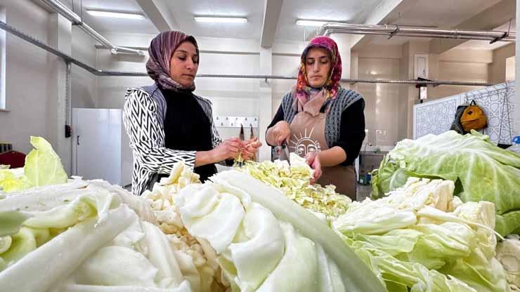Ağrı’da kadınların icadı şifa deposu! Bir bardak içen hastalığı anında söküp atıyor… – Posta
