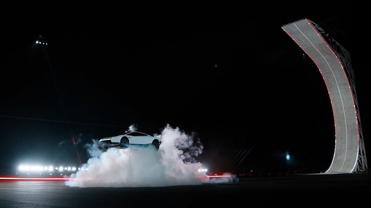 Savaş uçaklarından ilham aldı: Tesla’nın yeni uçan otomobili sahnede – Hürriyet