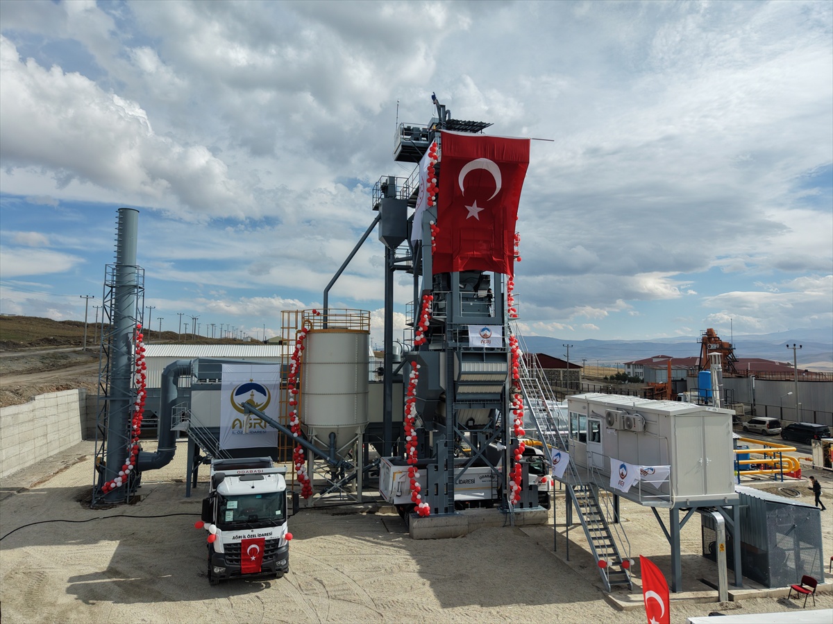 Ağrı’da asfalt plenti, doğal gaz tesisi ve 40 araçlık filo hizmete alındı – Haberler