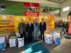 Ağrı’da sertifikalı buğday projesi kapsamında 1.100 çiftçiye 550 ton tohum dağıtıldı – Son Dakika