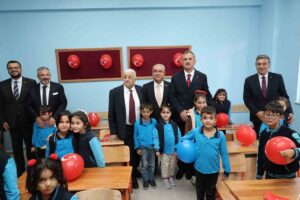 Ağrı Eleşkirt’te ilkokul açıldı, aynı törenle kadın taziye evi hizmete girdi – Son Dakika
