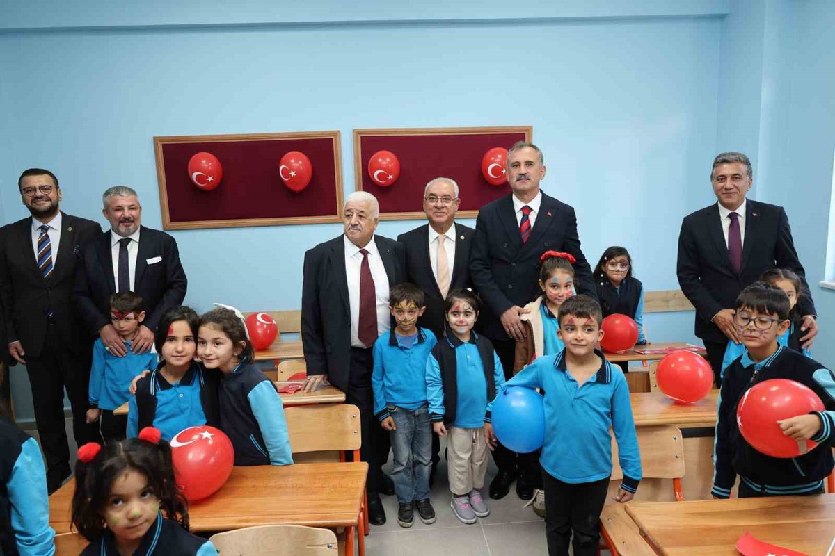 Ağrı Eleşkirt’te ilkokul açıldı, aynı törenle kadın taziye evi hizmete girdi – Son Dakika