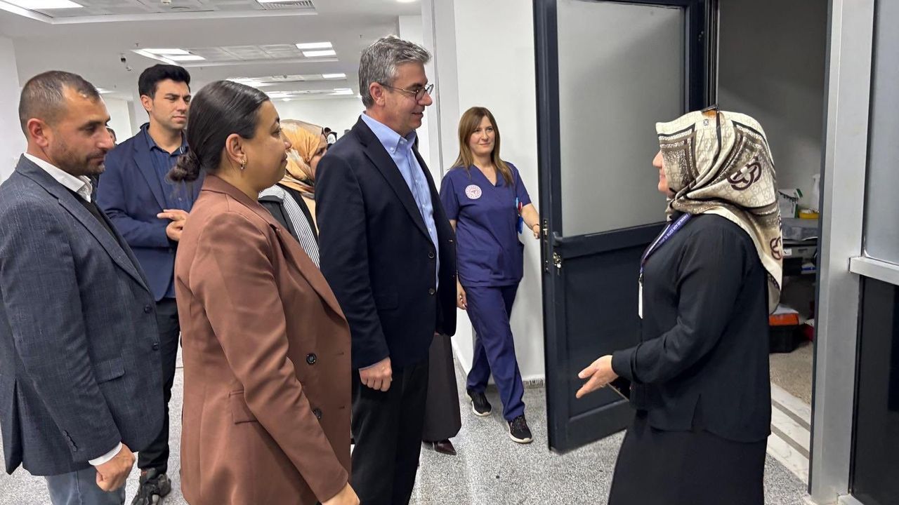 Ağrı Milletvekili Bozdağ’dan hastane ve uzman doktor çağrısı – Doğubayazıt Gazetesi