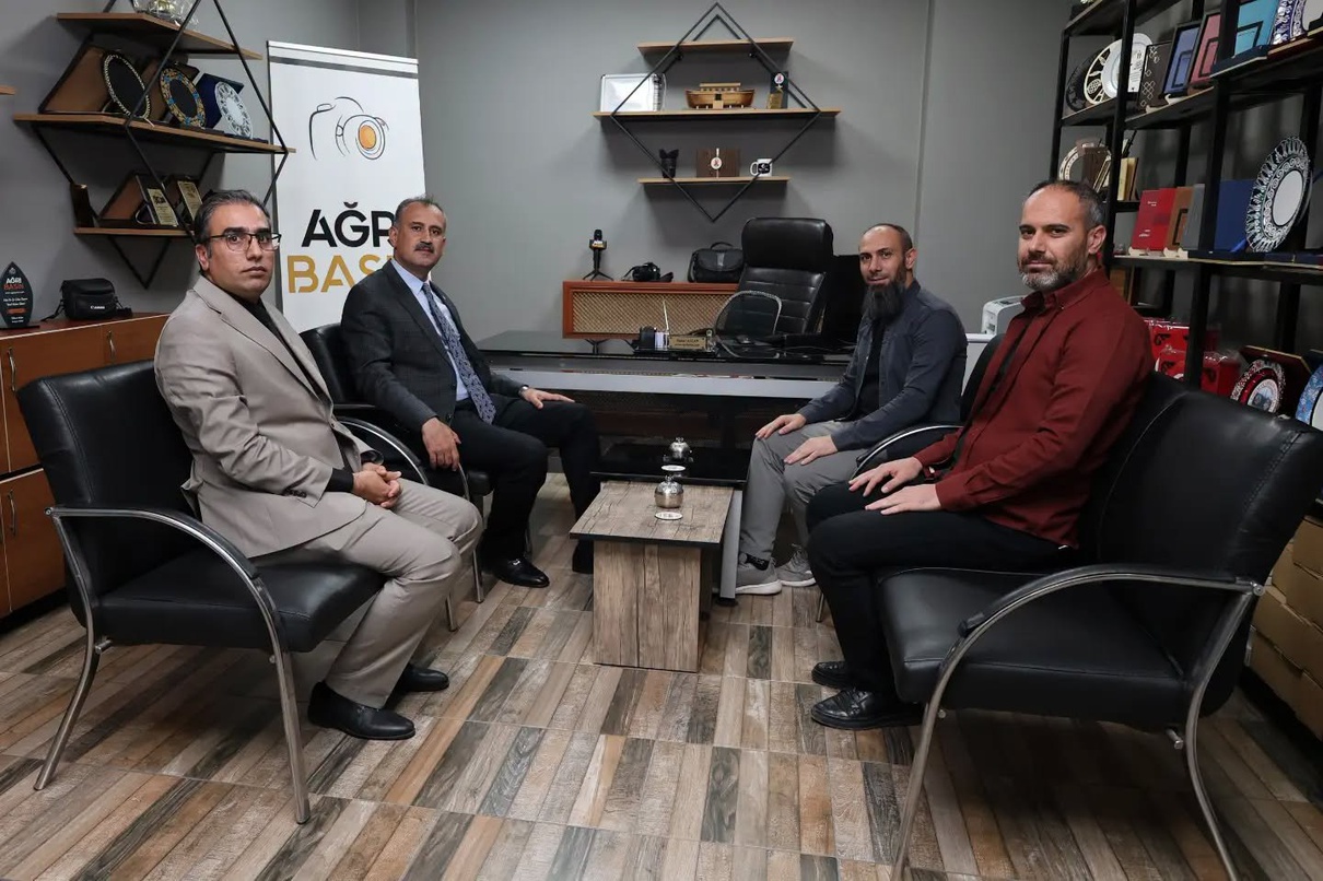 Ağrı Valisi Bozkurt, basın mensuplarıyla görüş alışverişinde bulundu – Son Dakika