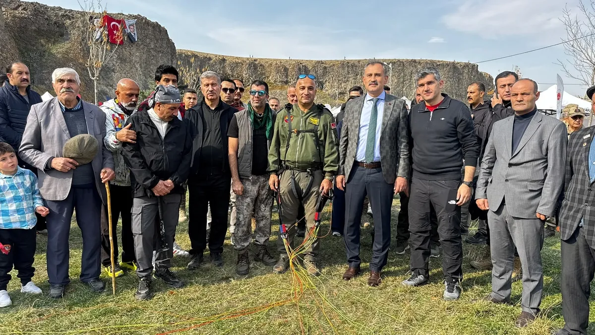 Ağrı’da 4. Geleneksel Kanyon Yürüyüşü’ne 5 bin kişi katıldı – Sabah