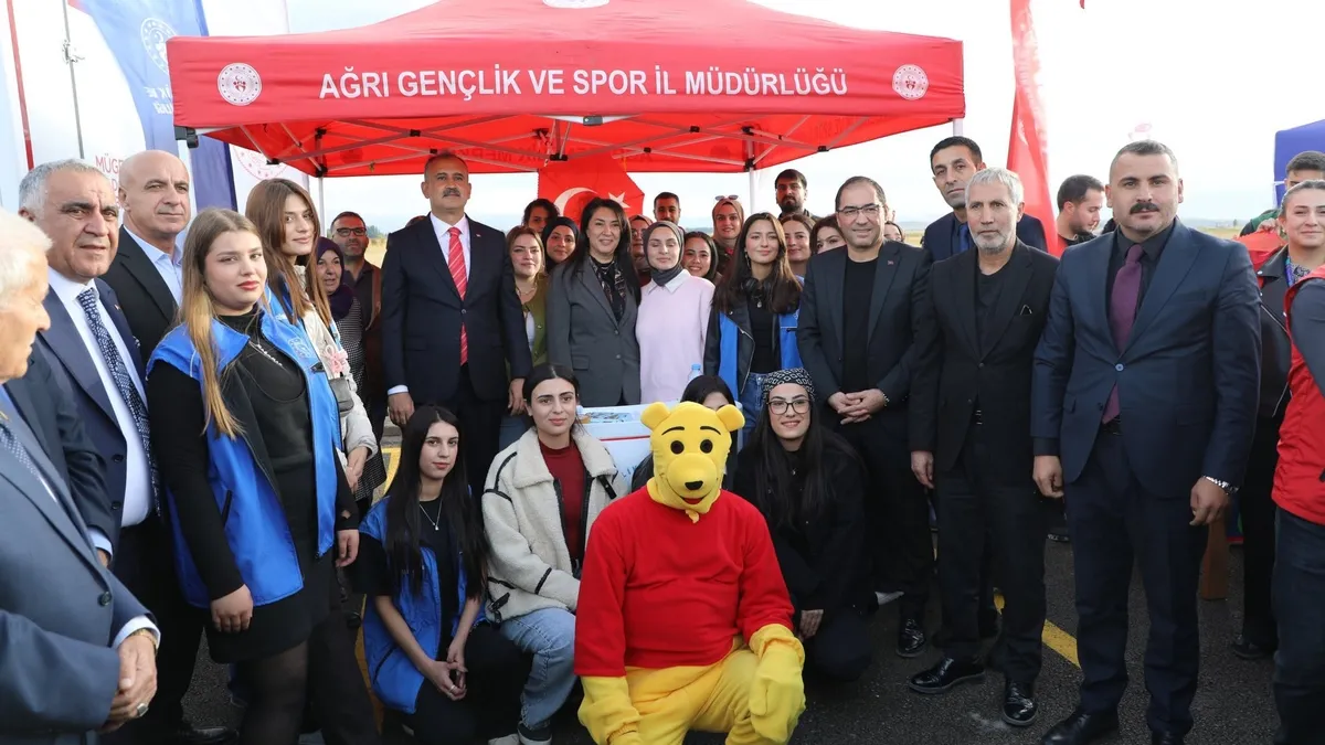 Ağrı’da Ahmed-i Hani Kültür ve Spor Parkı törenle hizmete açıldı – Sabah