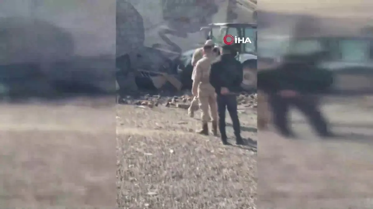 Ağrı’da feci kaza! Pancar yüklü TIR’ın altında kalan otomobildeki 4 kişi hayatını kaybetti – A Haber
