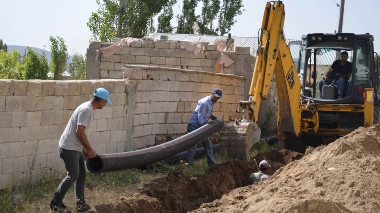 Patnos Belediyesi’nden Ahmed-i Hani Mahallesi’nde Altyapı hizmeti – Doğubayazıt Gazetesi