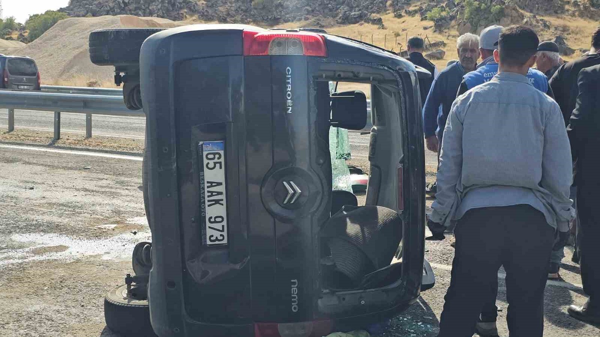 Bitlis’te Adilcevaz-Patnos kara yolunda kamyonet takla attı, 2 kişi yaralandı – Haberler