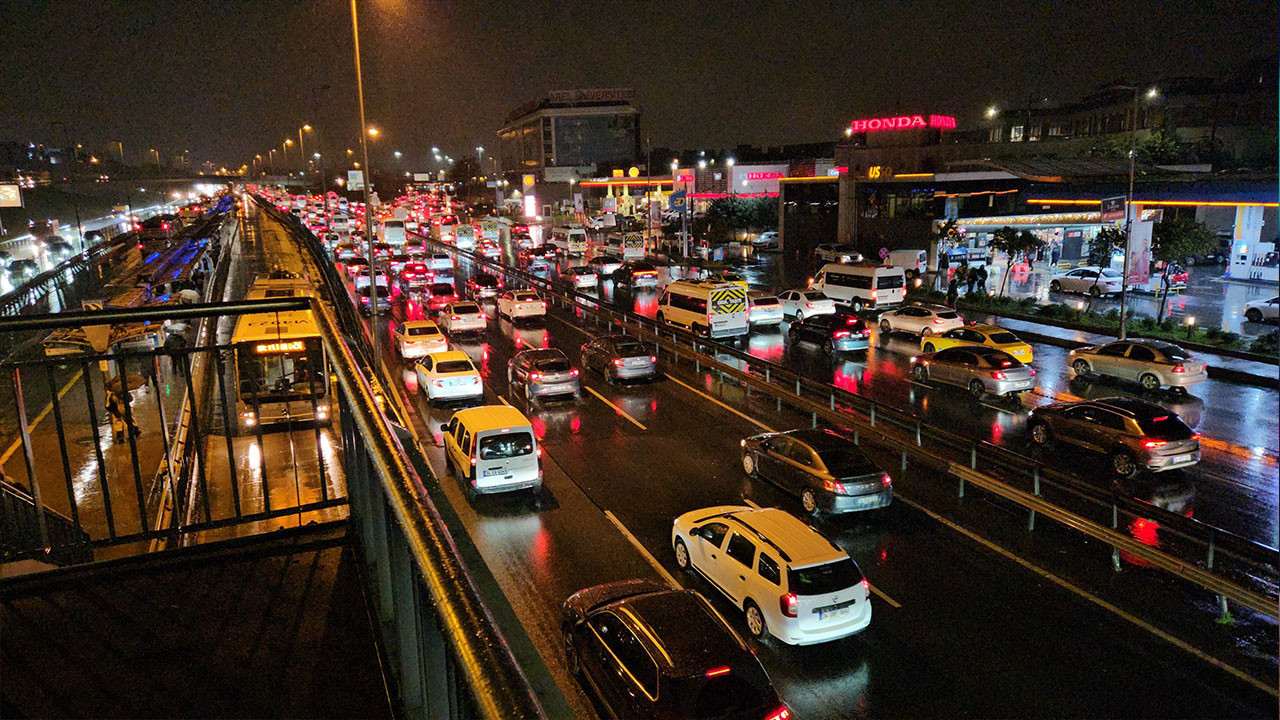 İstanbul’da yarın bazı yollar trafiğe kapatılacak – Dünya Gazetesi