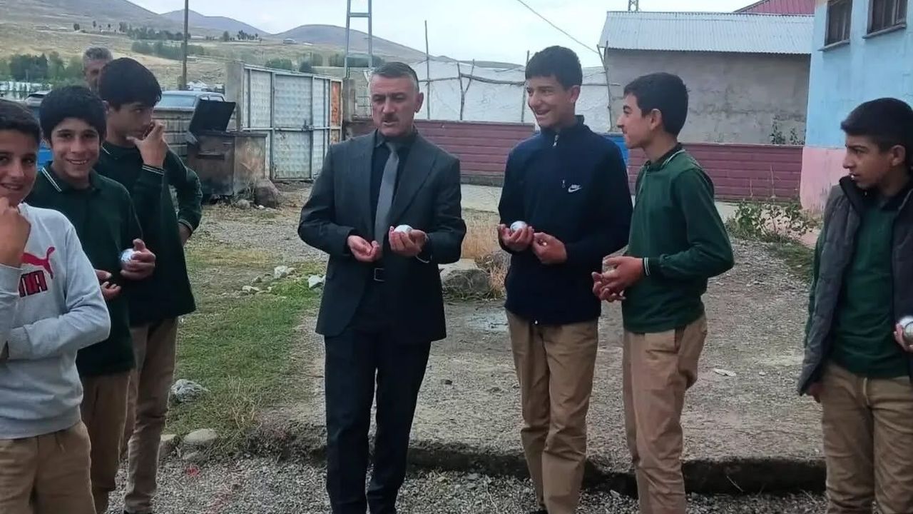 Patnos’ta eğitim için okul okul geziyor: Yüksel Zorlu sahada – Doğubayazıt Gazetesi